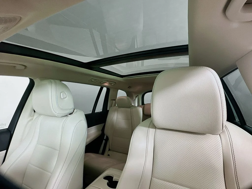 Used 2023 White Mercedes-Benz GLS 450 image 23
