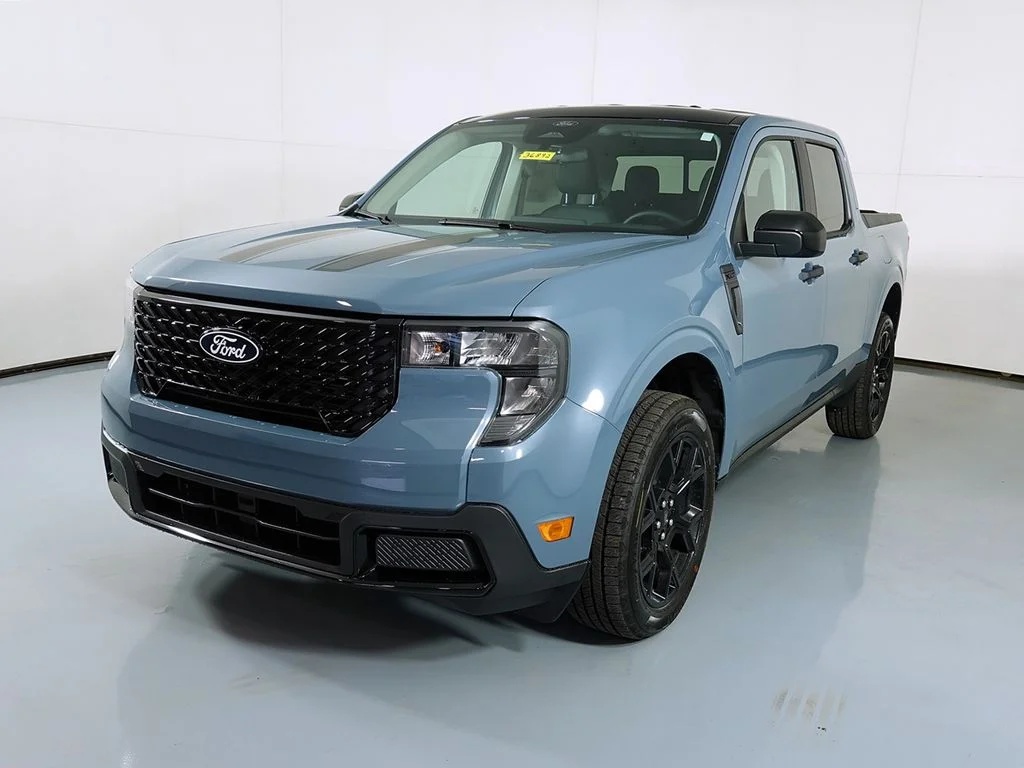 New 2026 Azure Gray Metallic Tri-Coat Ford XLT image 4