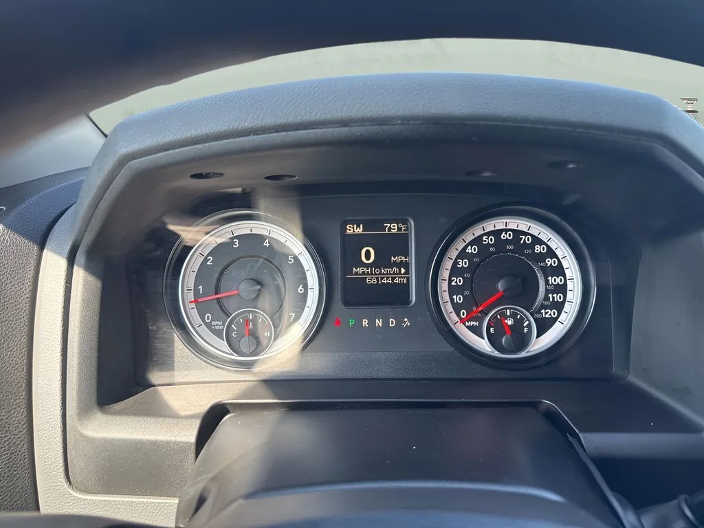 Used 2014 White Ram SLT image 18