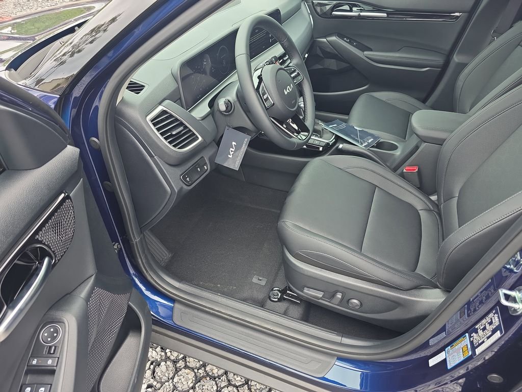 New 2026 Dark Ocean Blue Kia EX image 11