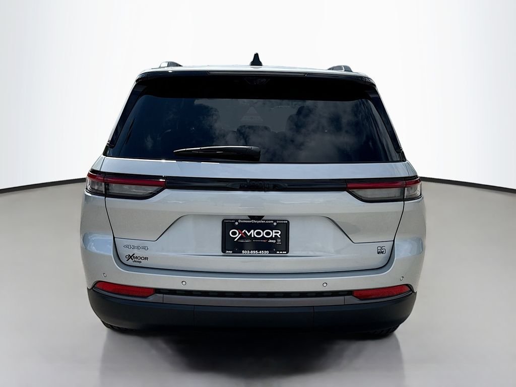 New 2026 Silver Zynith Jeep 85th Anniversary Edition image 5