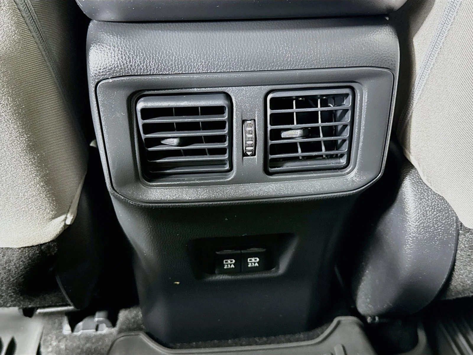 Certified Used 2020 Silver Toyota XLE image 25