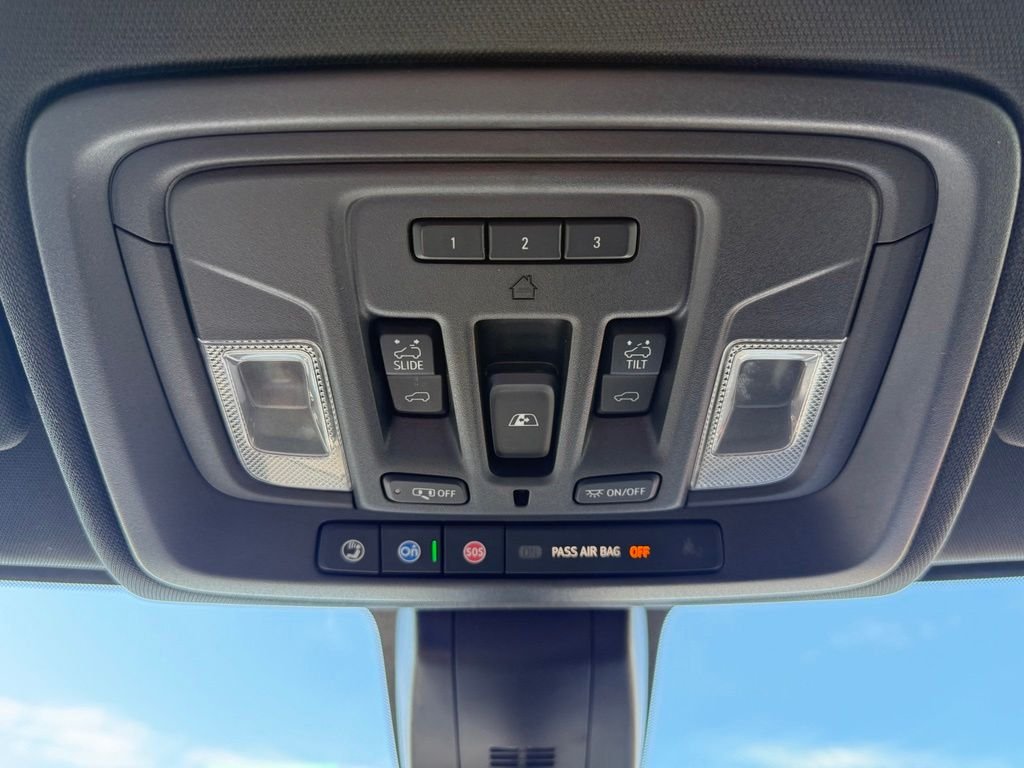 Used 2021 Onyx Black GMC AT4 image 32