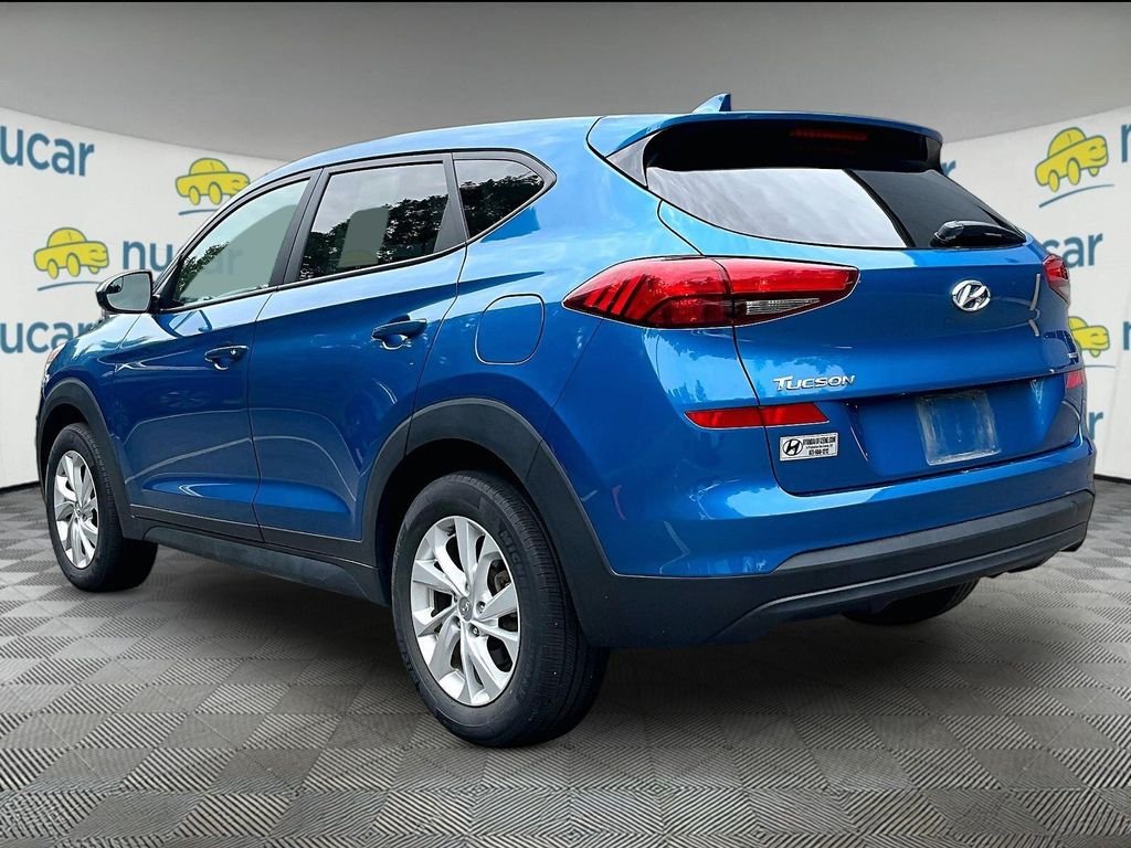 Used 2020 Blue Hyundai SE image 5