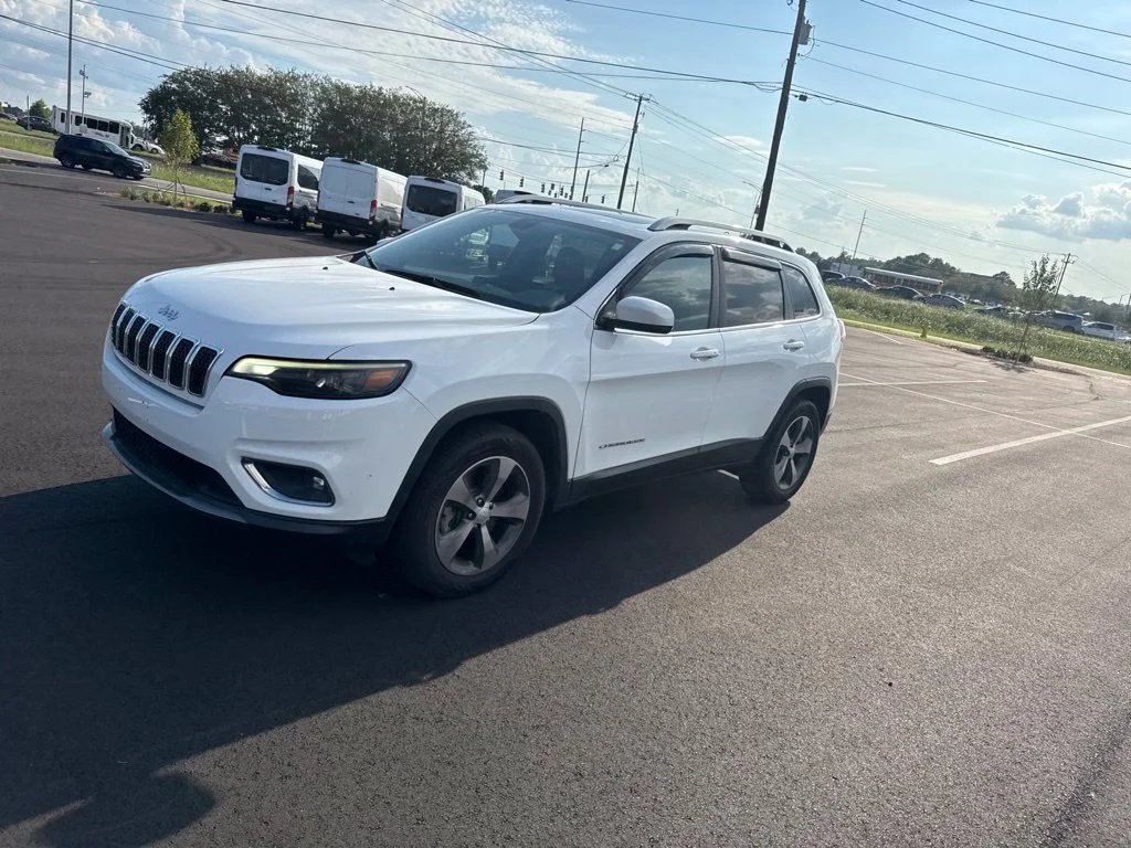 Used 2019 White Jeep Limited image 6