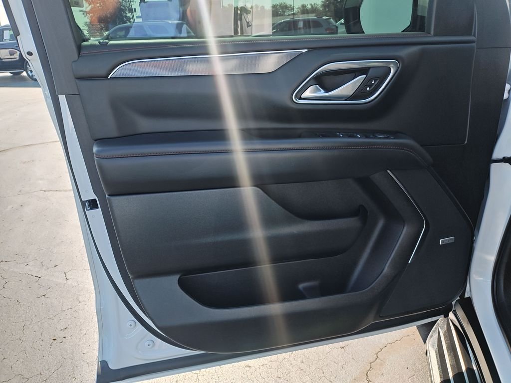 Used 2023 White Chevrolet RST image 12