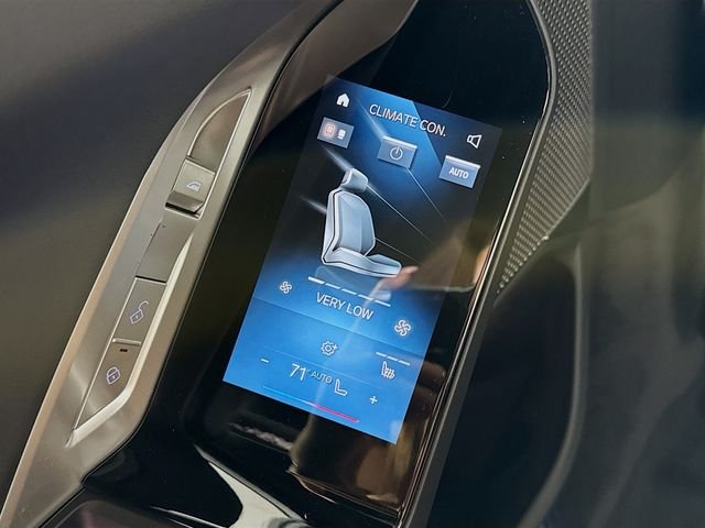 2025 BMW 7 Series 760i - Photo 28