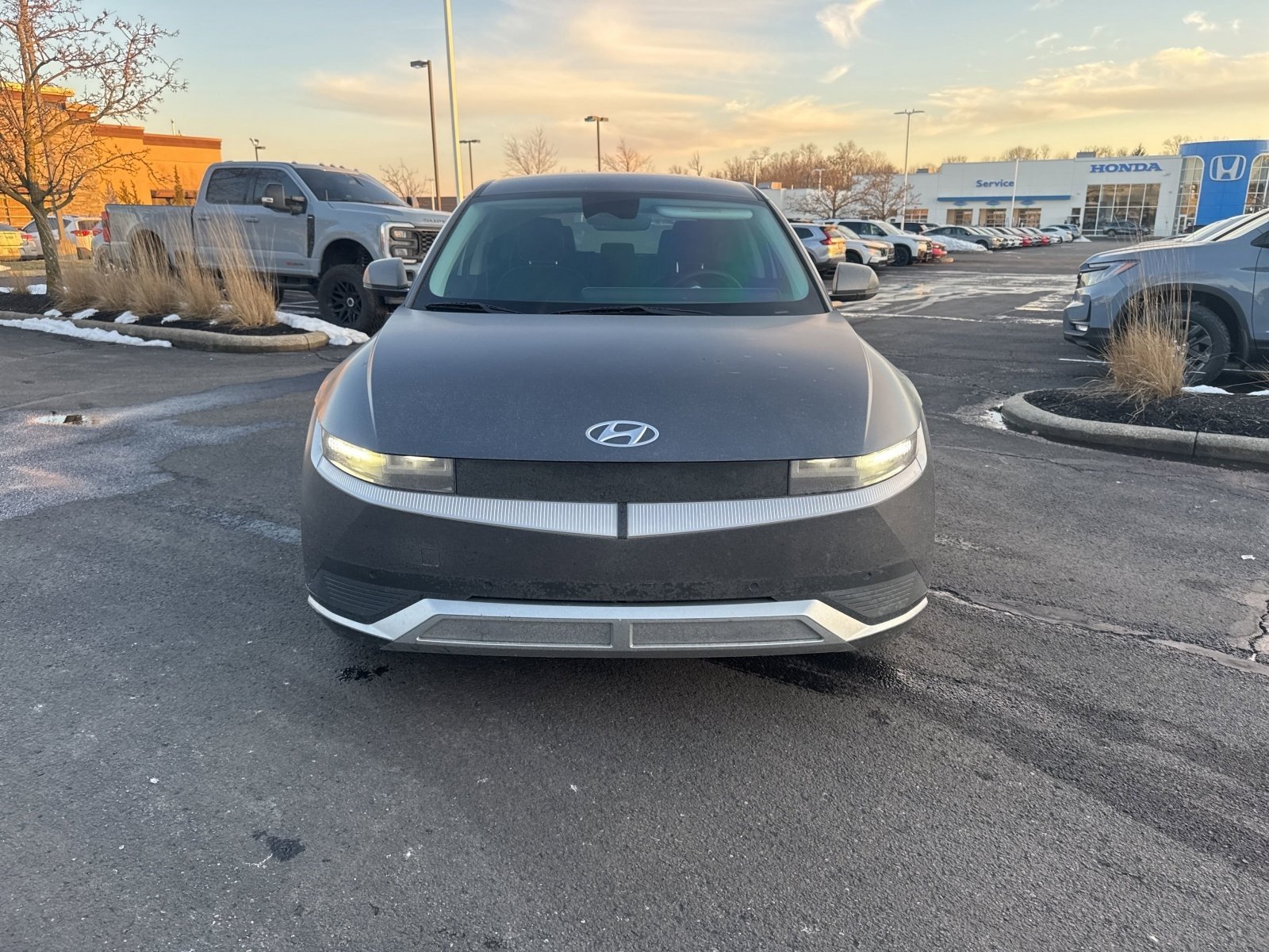 Used 2022 Hyundai IONIQ 5 SEL with VIN KM8KNDAF2NU109382 for sale in Cincinnati, OH