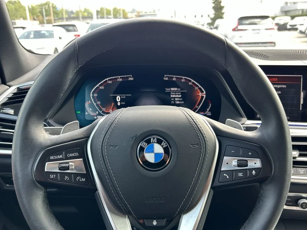 Used 2023  BMW xDrive40i xDrive40i   Low Mileage   Dilawri Certif image 22
