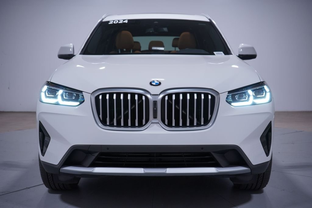 Certified Used 2024 Alpine White BMW sDrive30i image 4