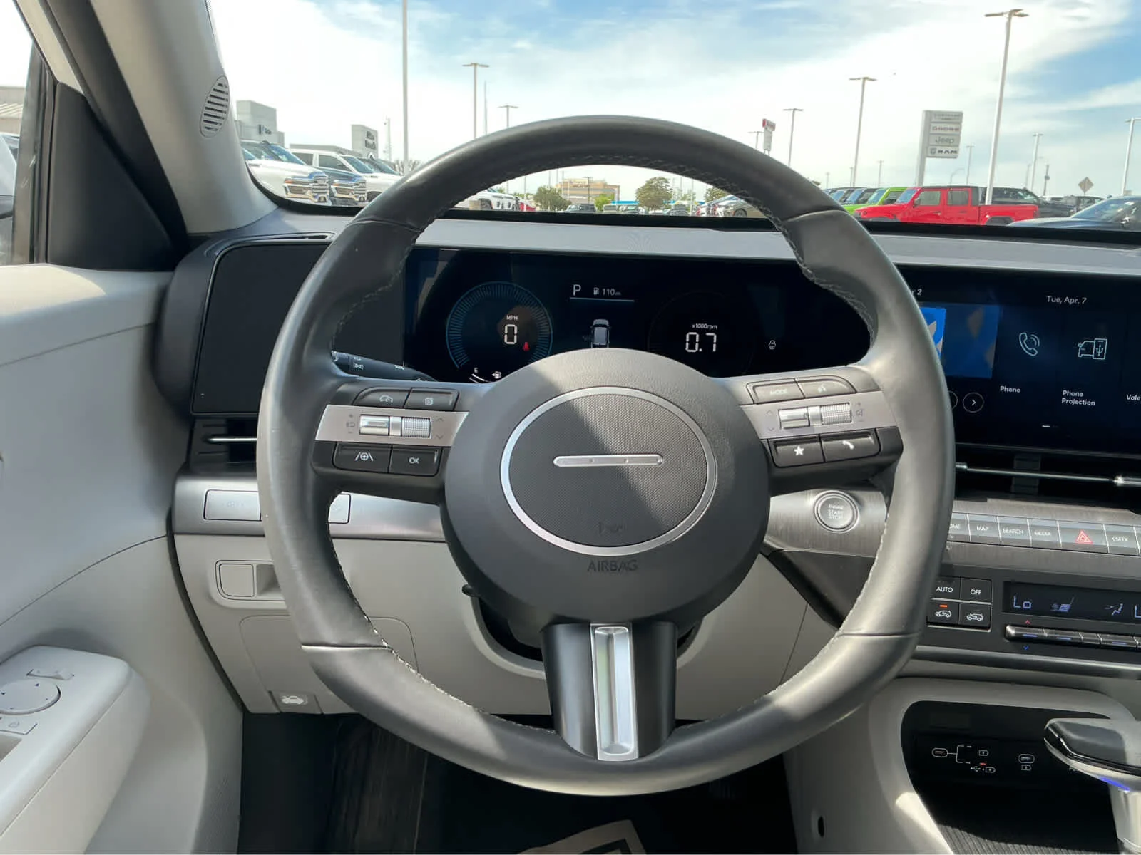 Used 2025 Atlas White Hyundai SEL image 22