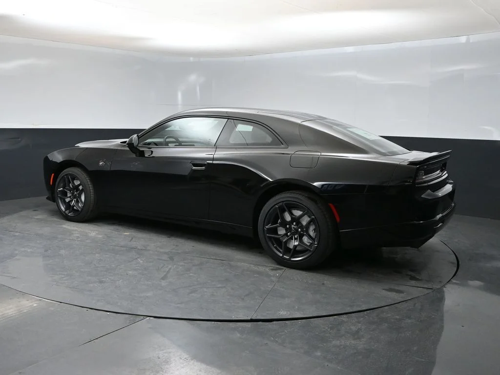 New 2026 Diamond Black Crystal Pearlcoat Dodge Scat Pack image 4