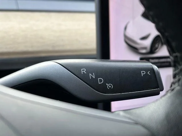 Used 2020 White Tesla Long Range image 40