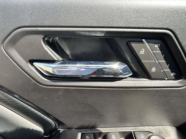 Used 2026 Volcanic Red GMC AT4 image 18
