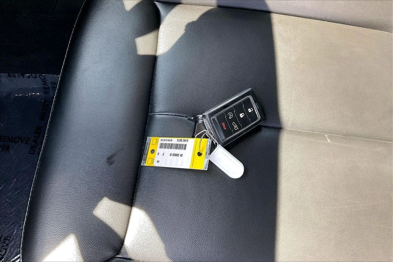 Certified Used 2024 Silver Jeep 4xe image 34