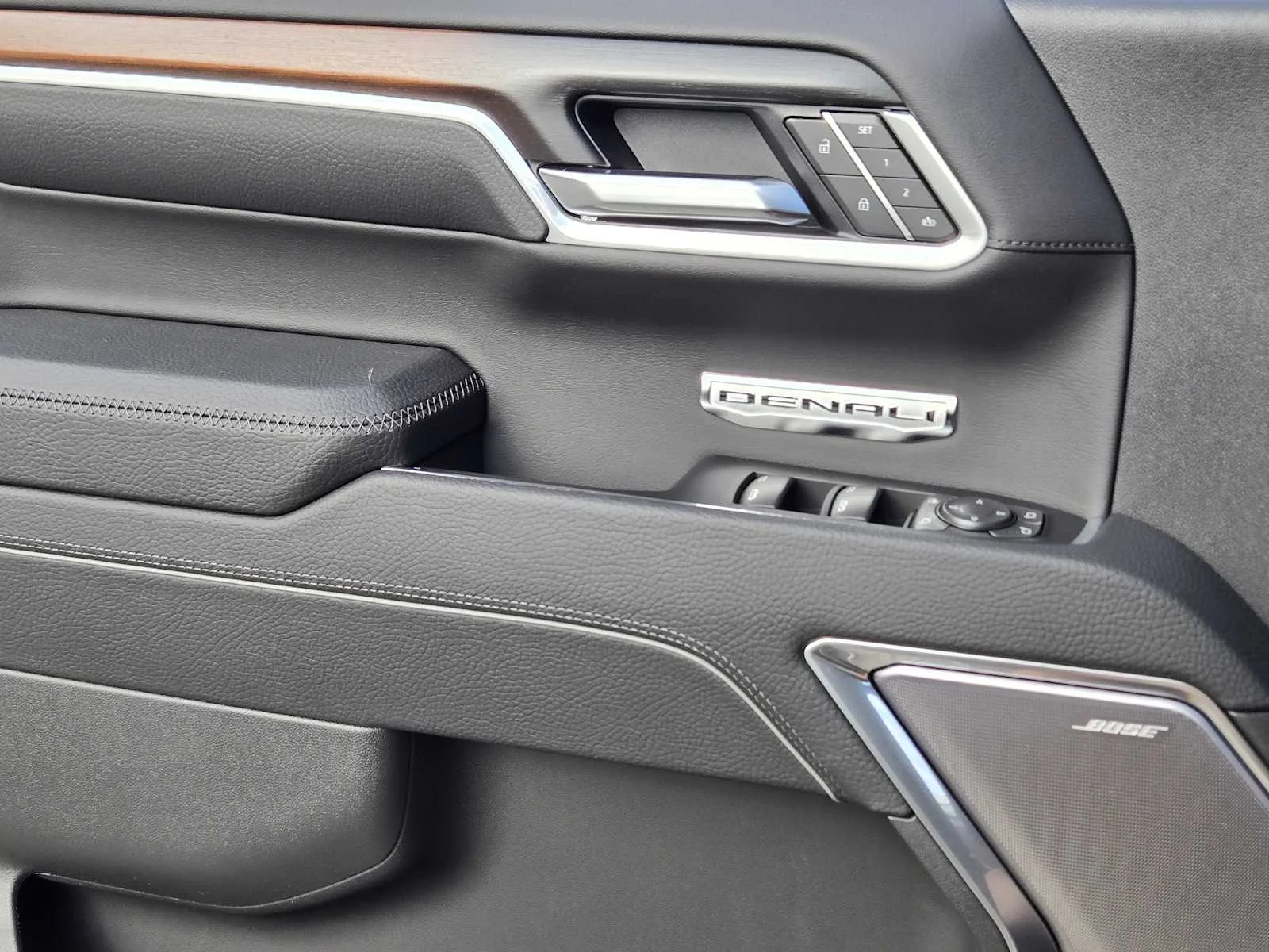 2026 GMC Sierra 1500 Denali - Photo 15