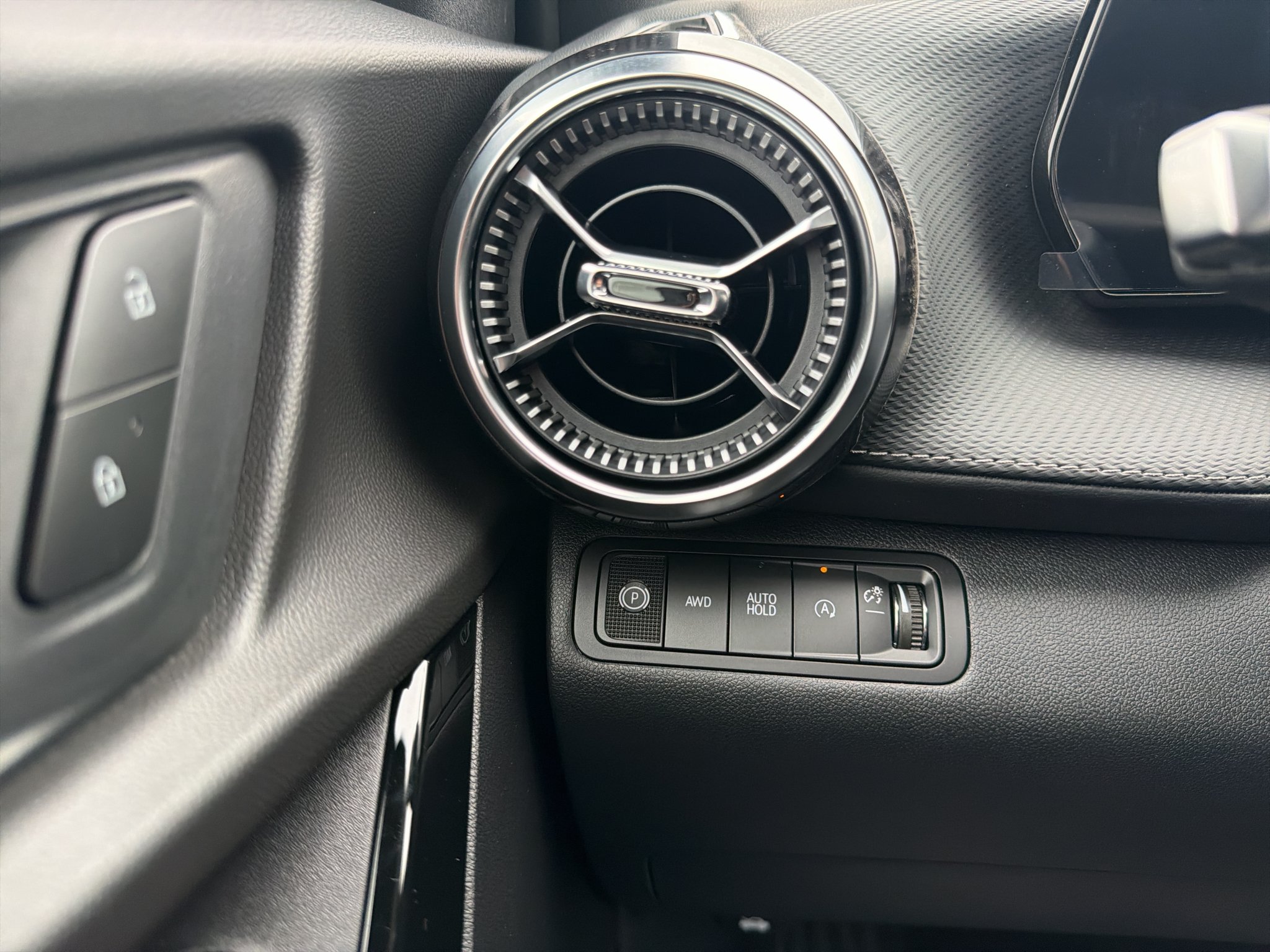 New 2027 Mosaic Black Metallic Chevrolet LT image 16