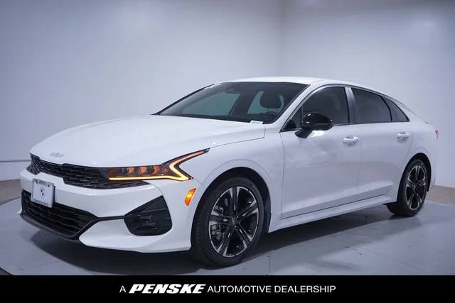 2022 Kia K5 GT-Line