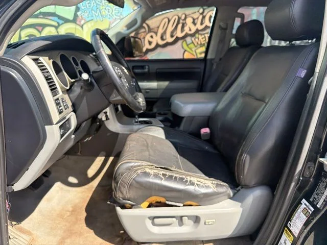 Used 2008 Black Toyota Base image 13