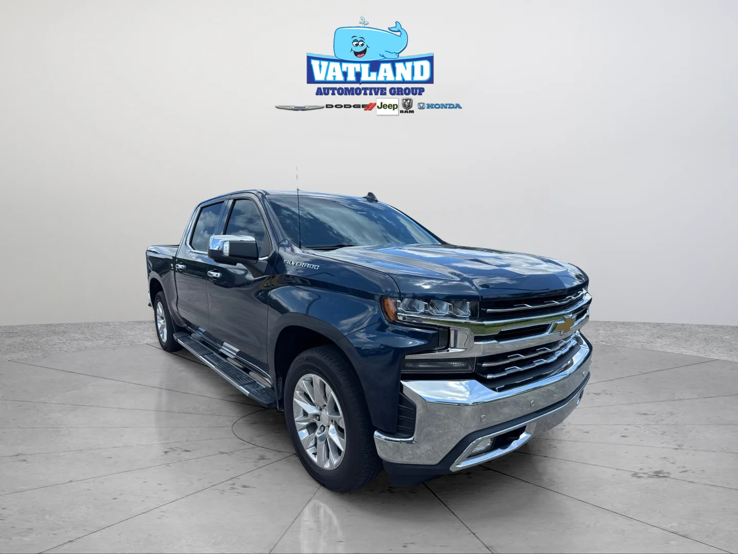 Used 2019 Northsky Blue Metallic Chevrolet LTZ image 8