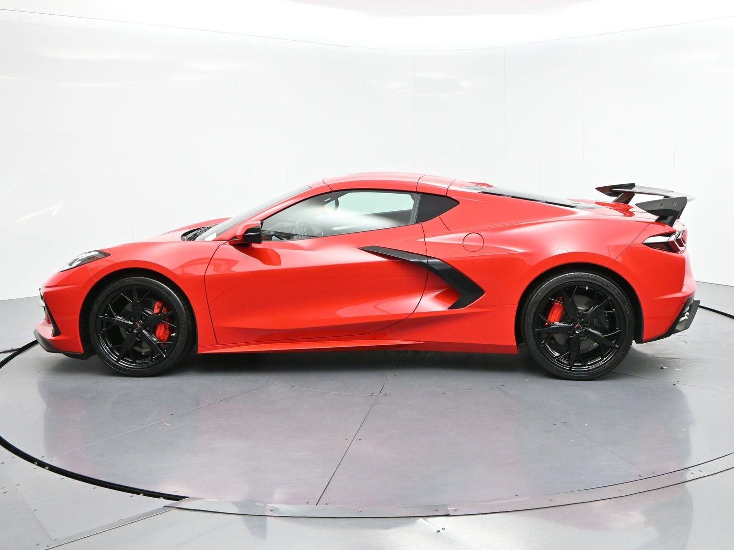 Used 2022 Torch Red Chevrolet 2LT image 4