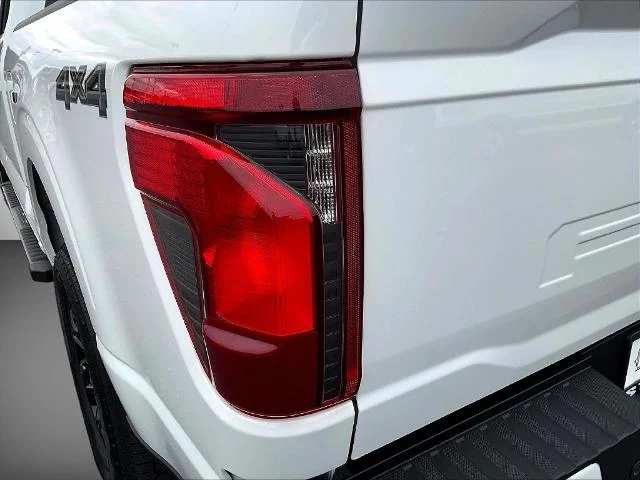 New 2026 Oxford White Ford XLT image 73