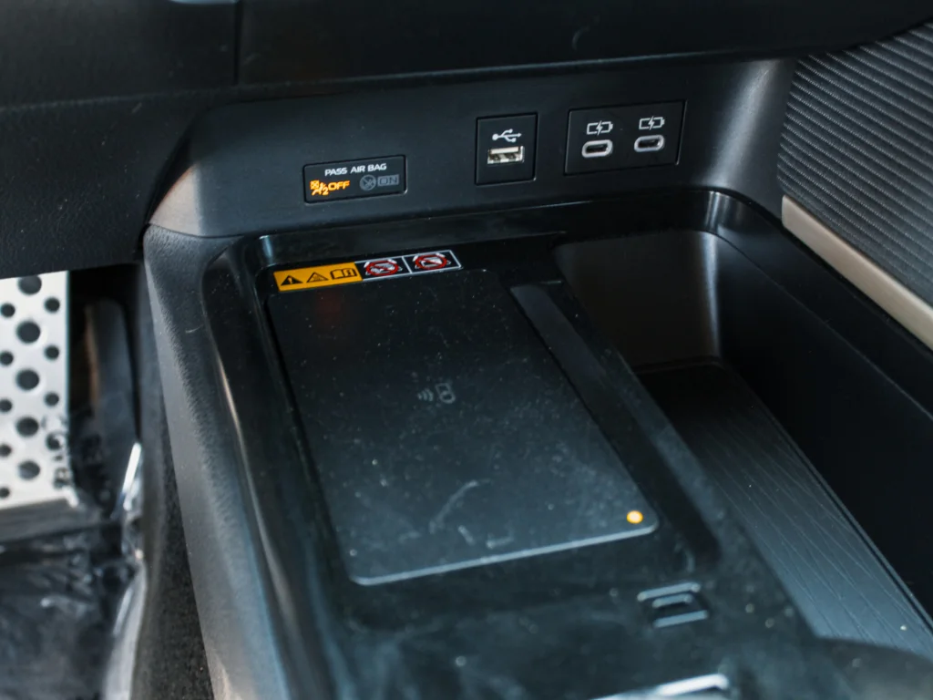 Used 2025  Toyota SE image 20