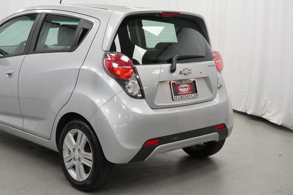 Used 2015 Silver Chevrolet 1LT image 12