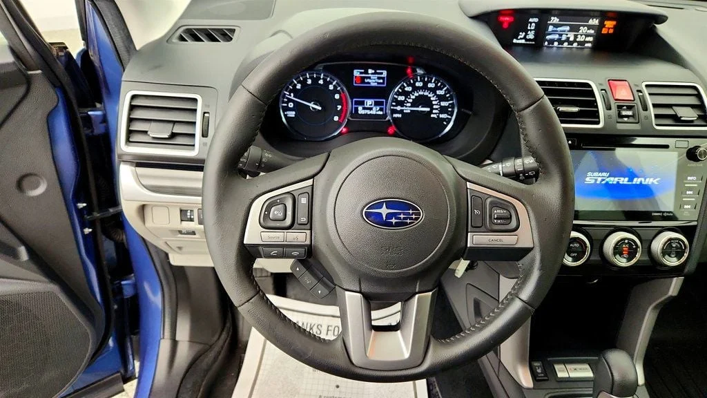 Used 2017 Quartz Blue Pearl Subaru 2.5i Limited CVT w/ Popular Package #2 & Blind Spot Detection image 13