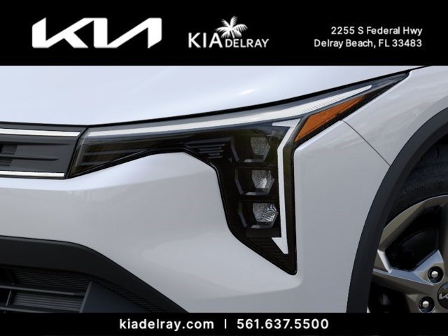 New 2026 Snow White Pearl Kia LXS image 10