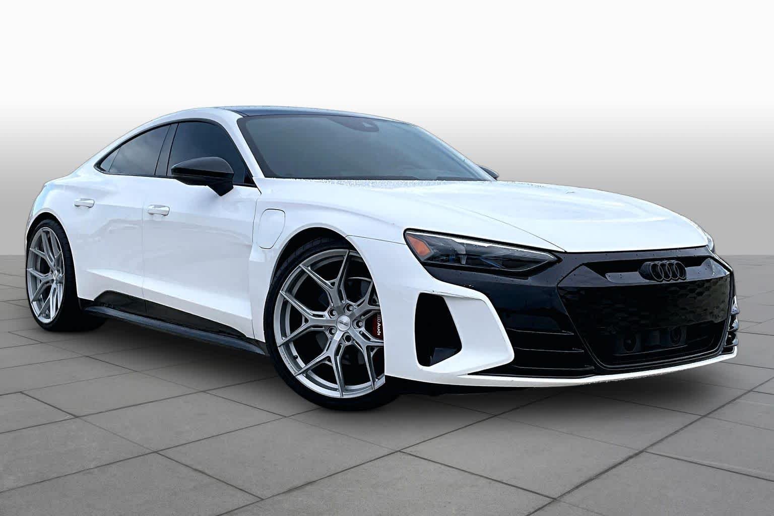 Used 2022 Ibis White Audi Premium Plus image 2