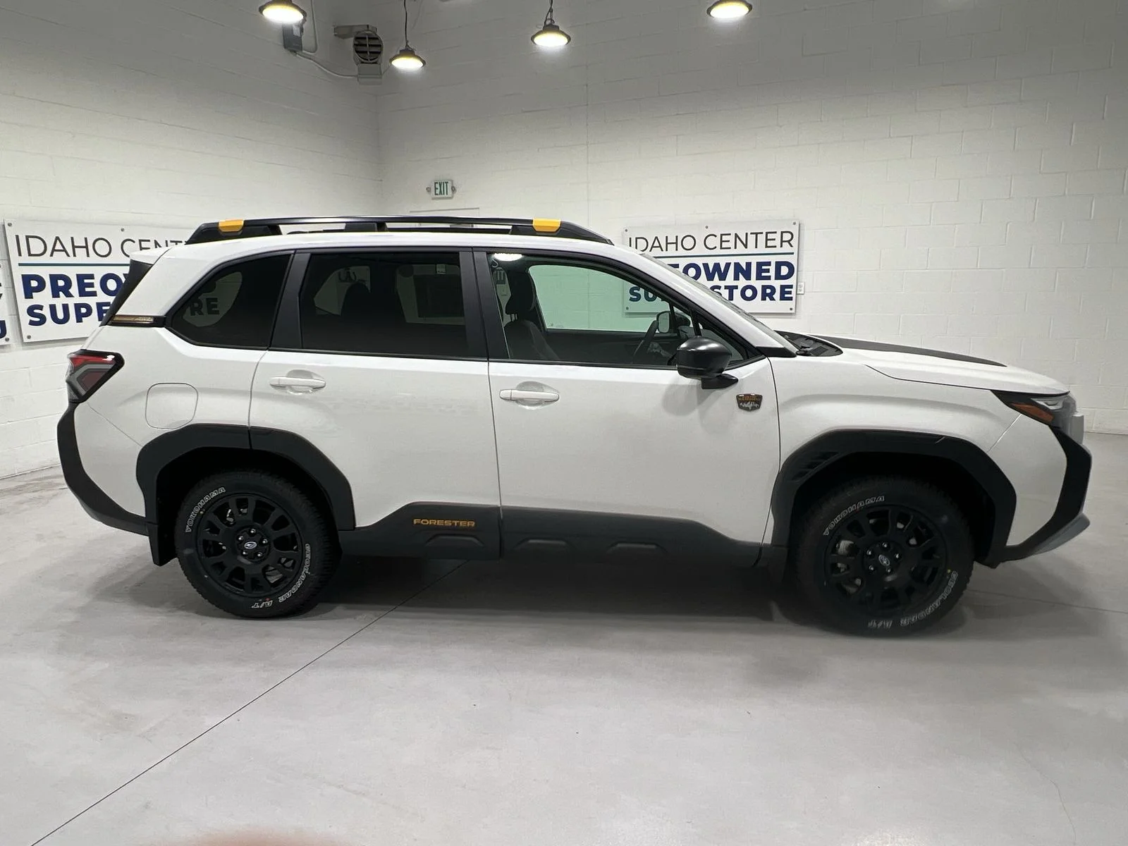 New 2026 CRYSTAL WHITE PEARL Subaru Wilderness image 9