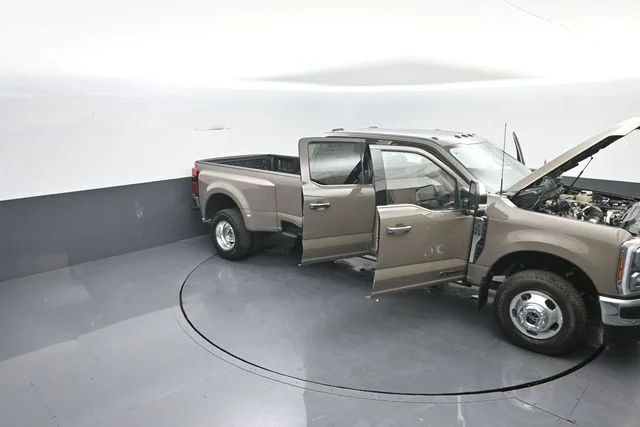 New 2026 Marsh Gray Ford F-350® King Ranch® image 41