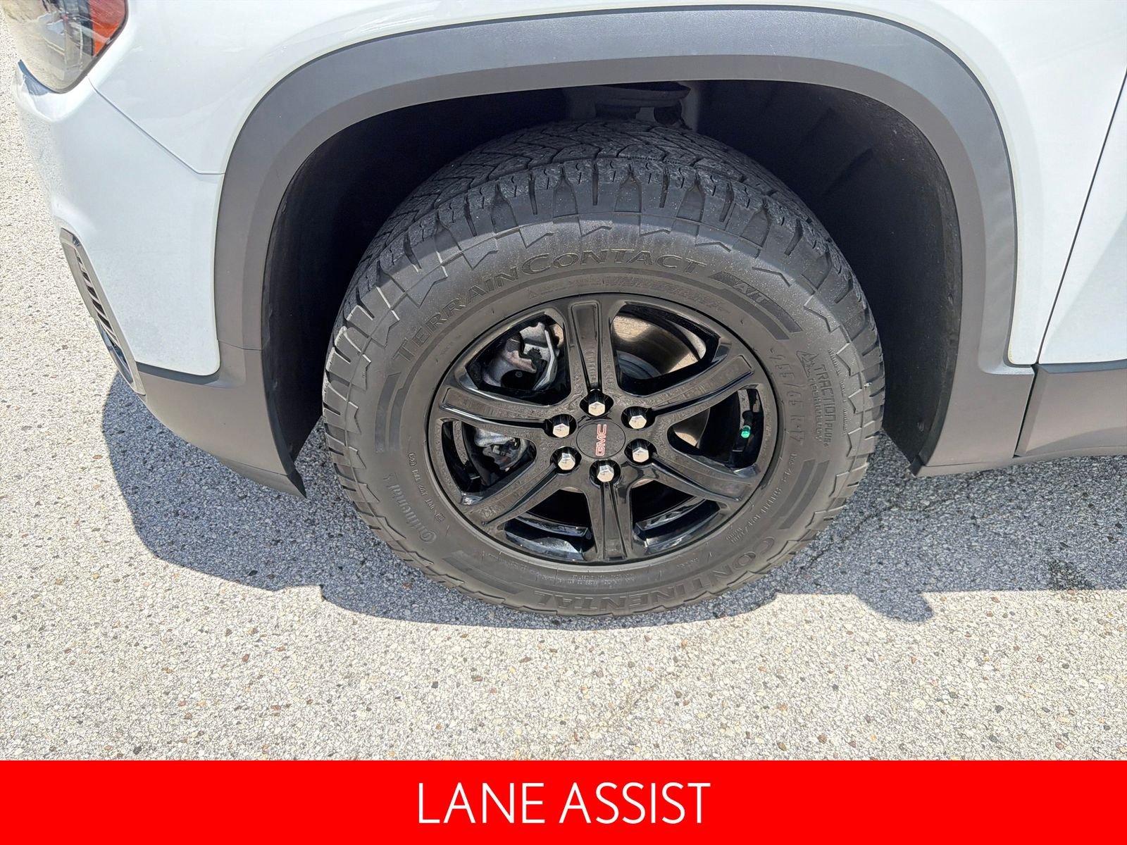 Used 2023 White GMC AT4 image 11