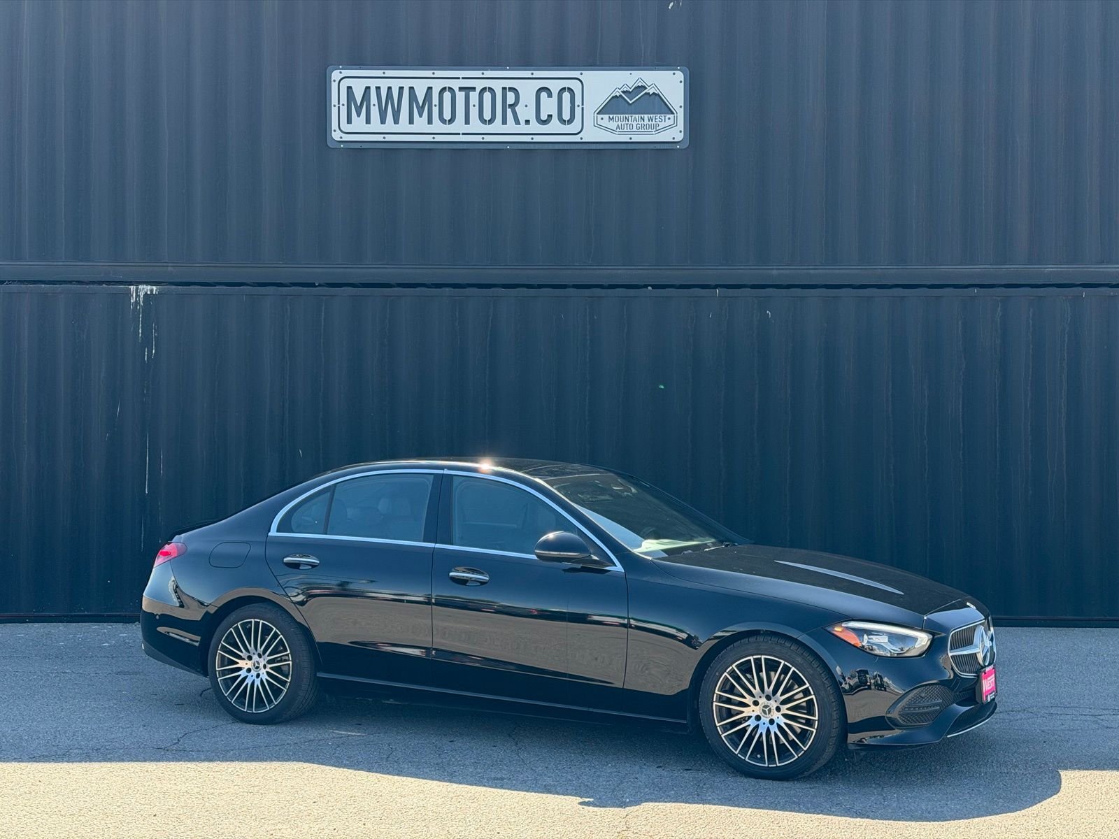 2025 Mercedes-Benz C-Class C 300 4MATIC's photo