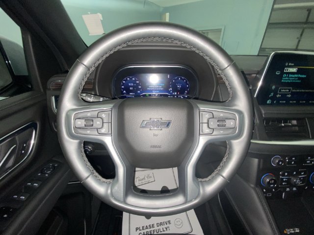 Used 2023 Gray Chevrolet Z71 image 14