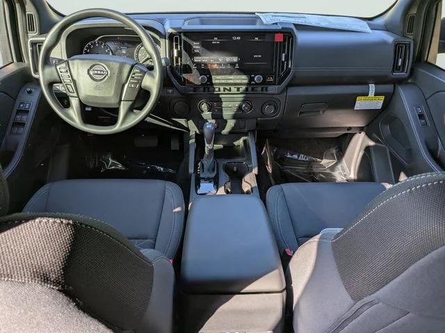 New 2026 Boulder Gray Pearl Nissan Crew Cab SV image 9