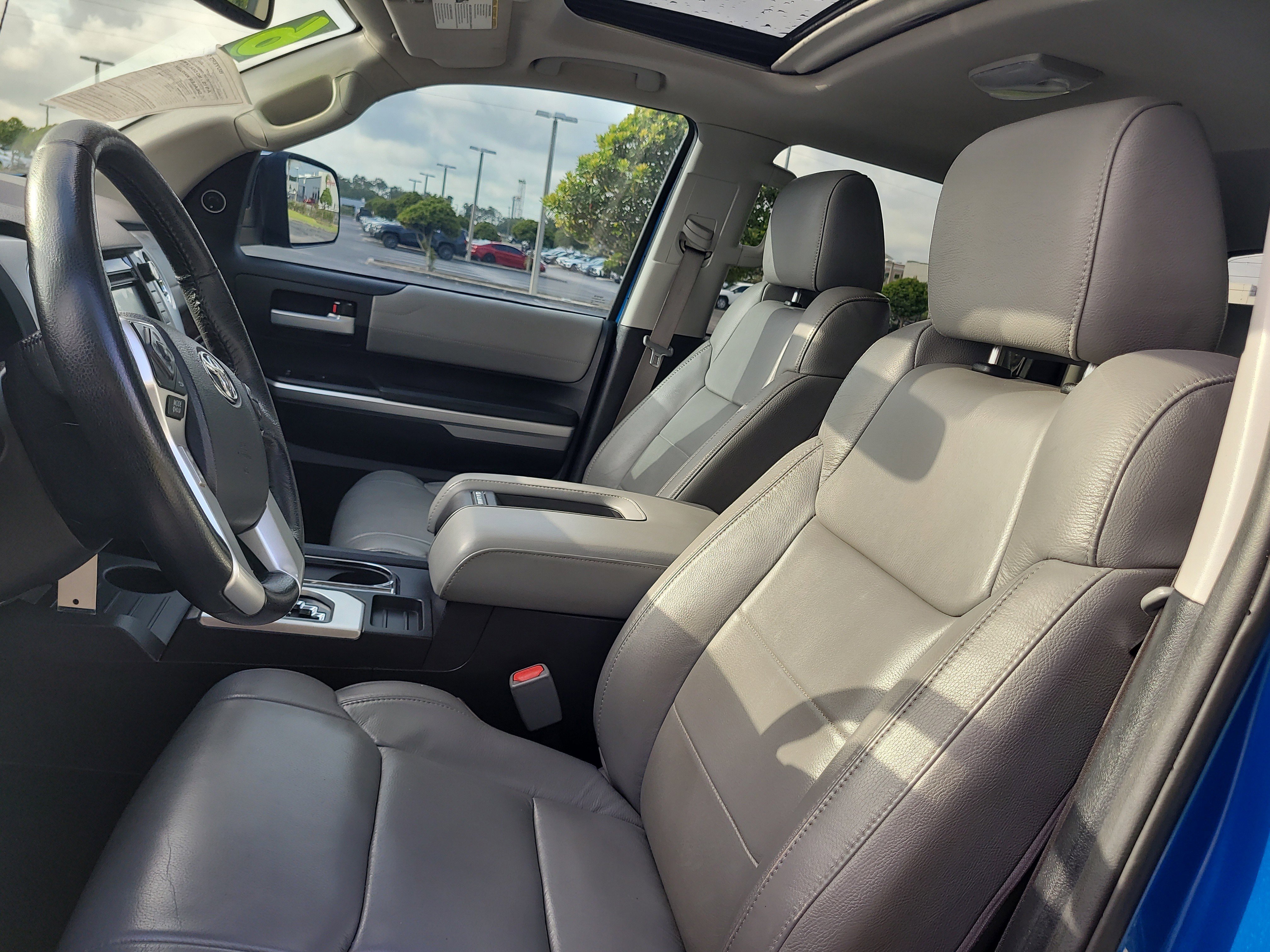 Used 2016 Blazing Blue Toyota LTD image 21