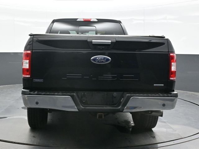Used 2020 Black Ford XLT image 2