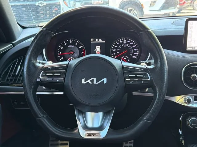 Used 2023 White Kia GT-Line image 23