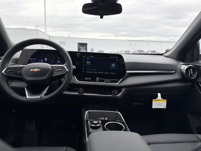 New 2027 Summit White Chevrolet LT image 14