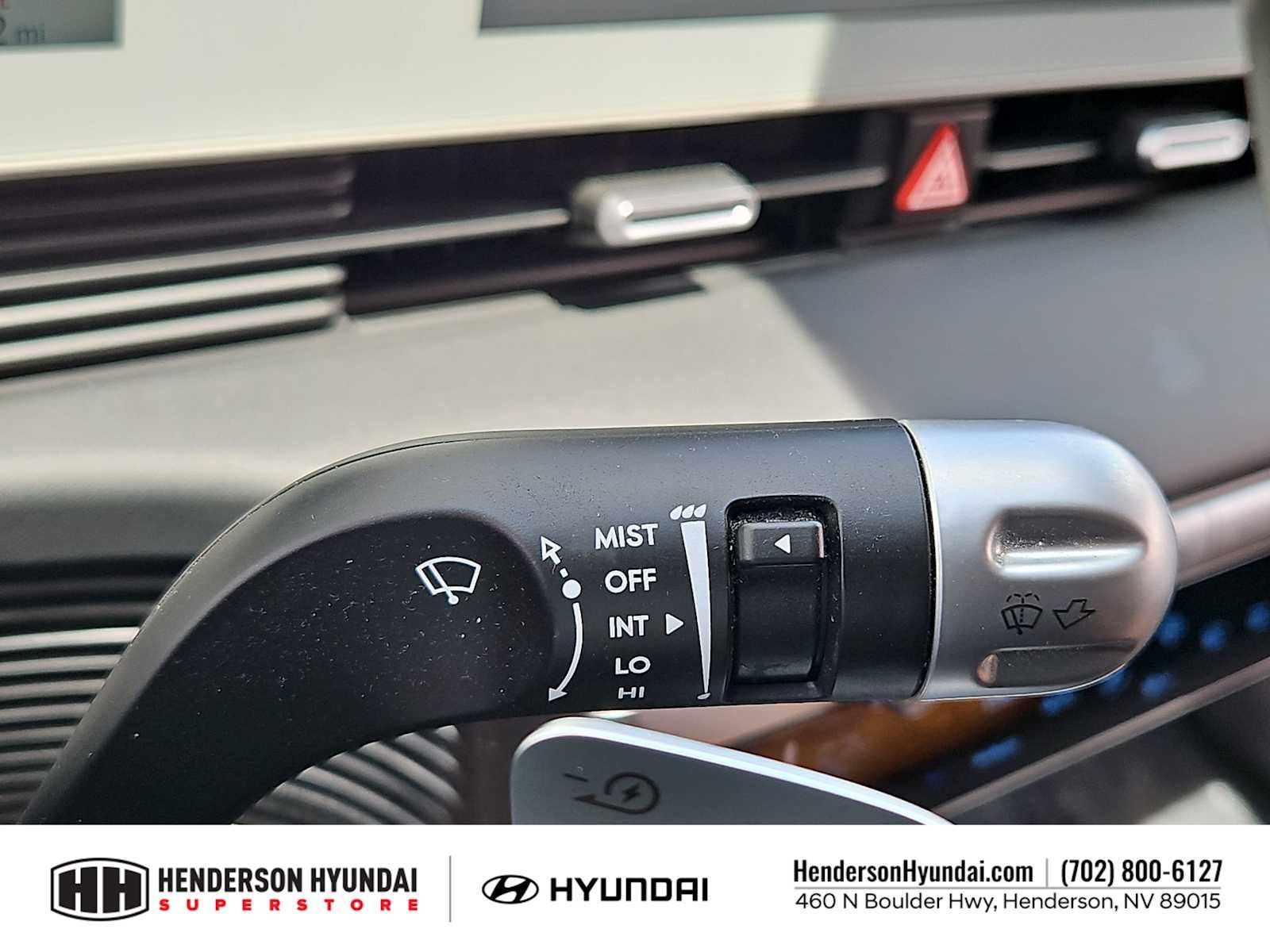 Used 2024 Atlas White Hyundai SEL image 25