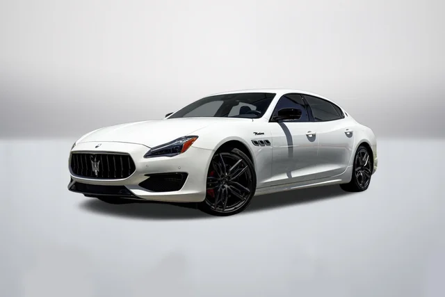 2022 Maserati Quattroporte Modena