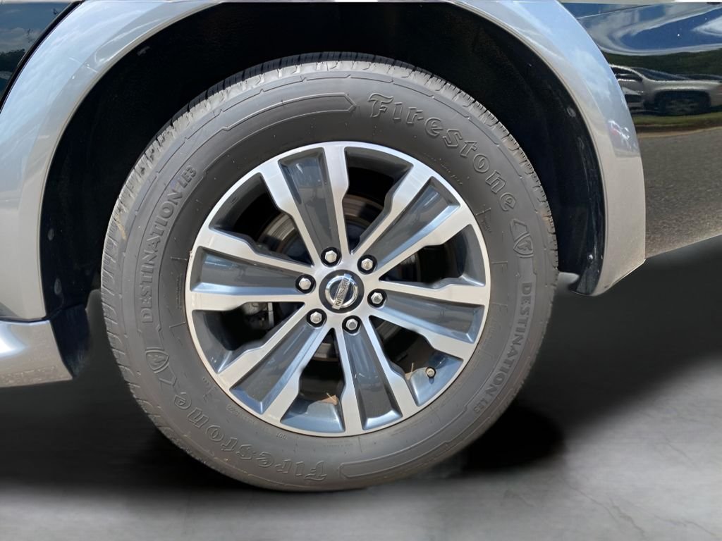 Used 2020 Super Black Nissan SL image 28