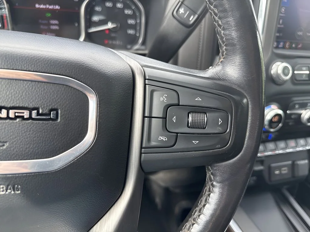 Used 2022 Black GMC Denali image 18