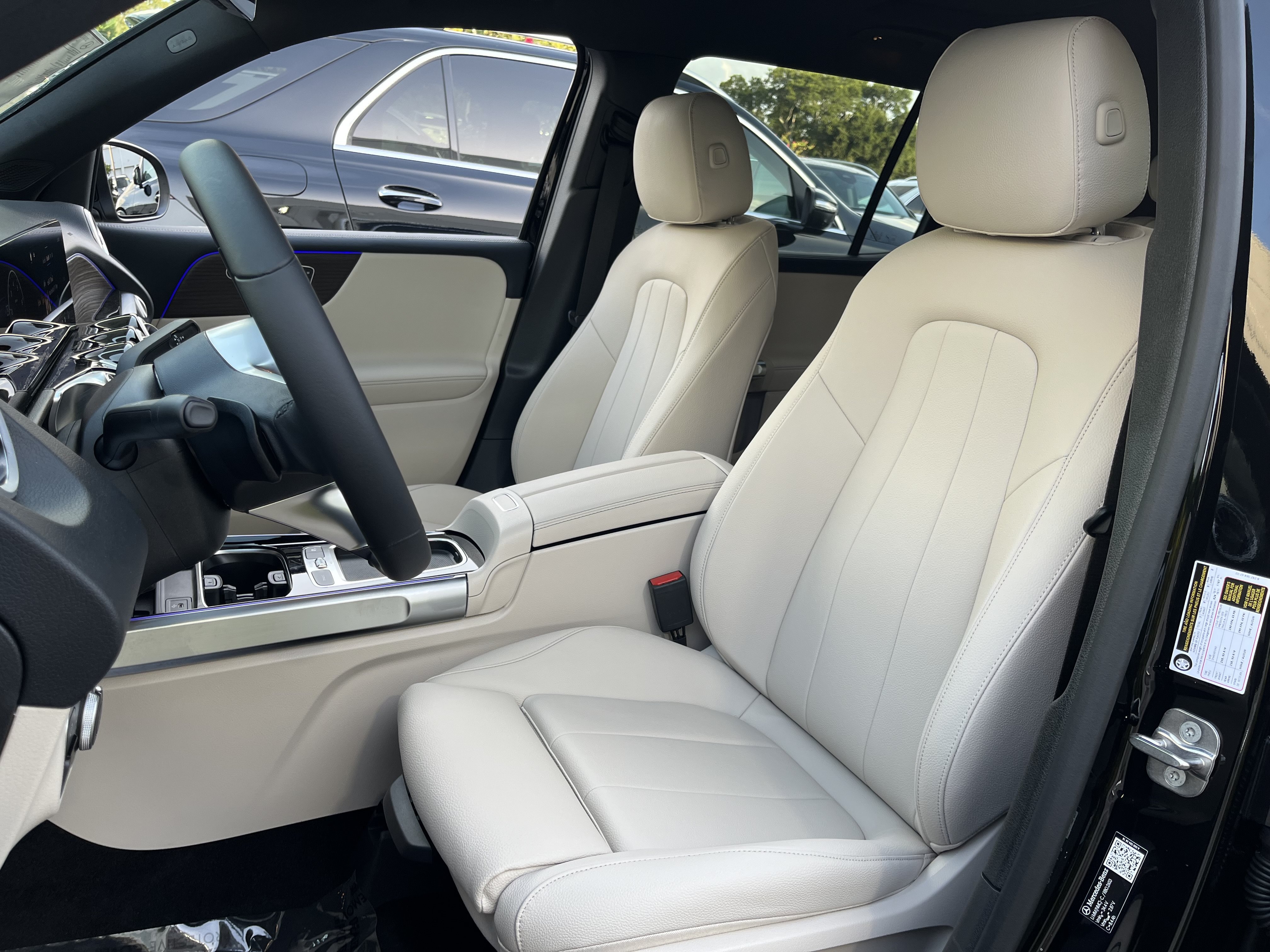 New 2026 Night Black Mercedes-Benz GLB 250 image 45