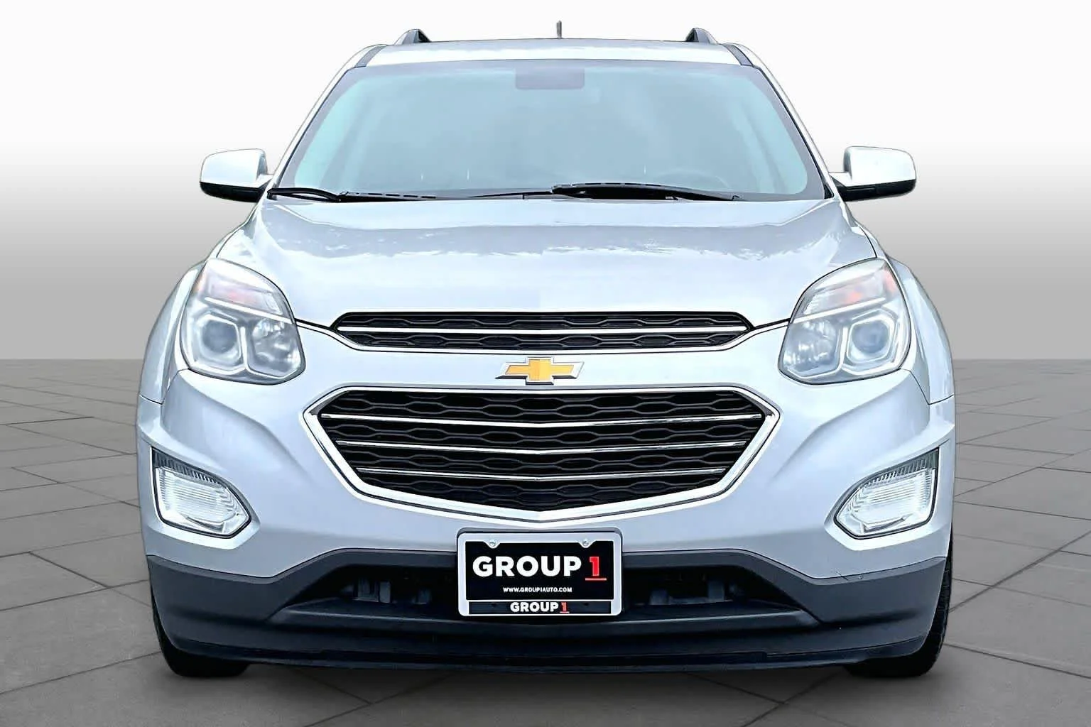 Used 2016 Silver Ice Metallic Chevrolet LT image 4