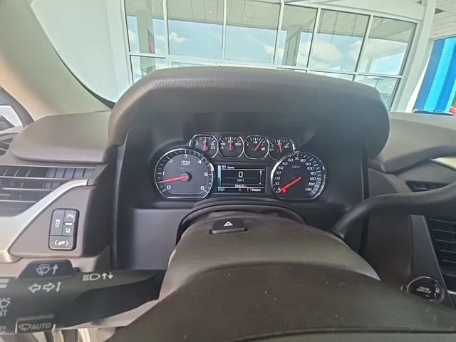 Used 2015 WHITE DIAMOND TRICOAT Chevrolet LT image 19