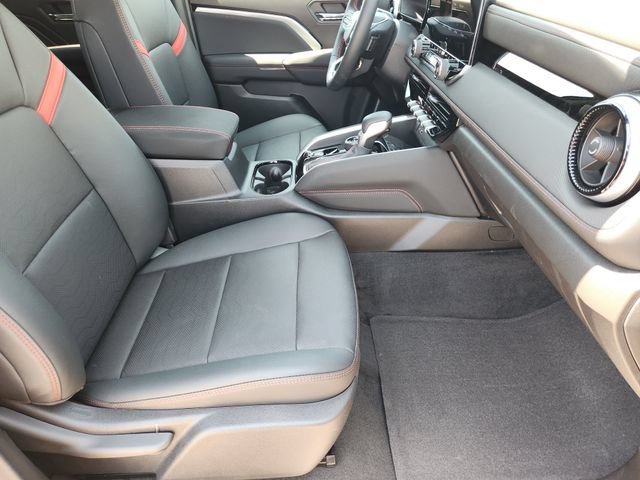 2026 Chevrolet Colorado Z71 - Photo 15