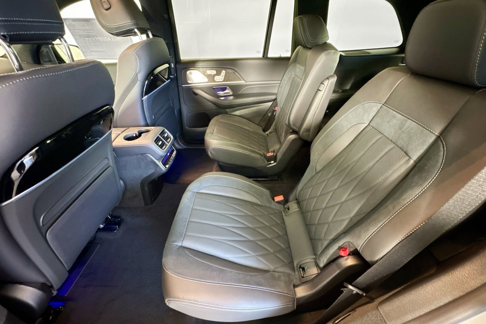 New 2026 MANUFAKTUR Alpine Grey Mercedes-Benz AMG® GLS 63 image 22